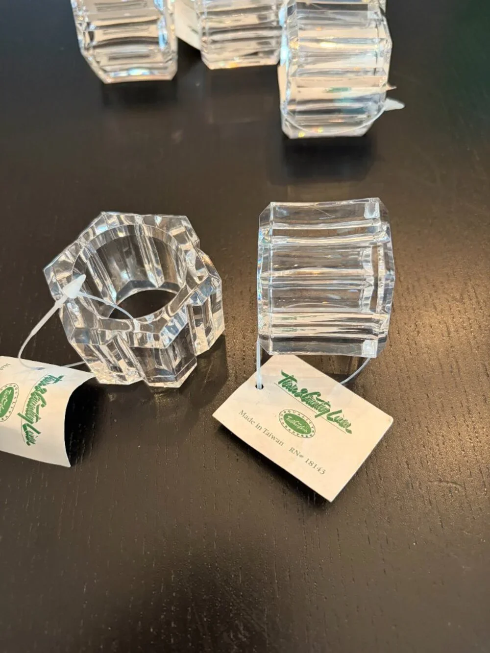 Acrylic/Lucite Hexagonal Clear Napkin Ring Town & Country Linen 10 Piece NEW
